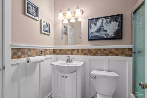 Bath - 57 Paddock St, Montgomery, IL 60538 photo 1 of 1