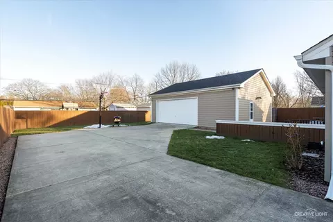 Exterior - 57 Paddock St, Montgomery, IL 60538 photo 3 of 6