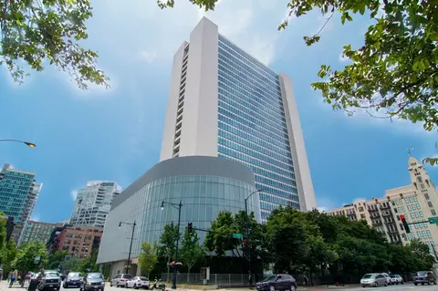 500 W Superior St #1405, Chicago, IL 60654