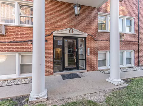 10105 Hartford Ct #GD, Schiller Park, IL 60176