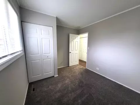 Bedroom - 165 W Wayne Pl, Wheeling, IL 60090 photo 3 of 3