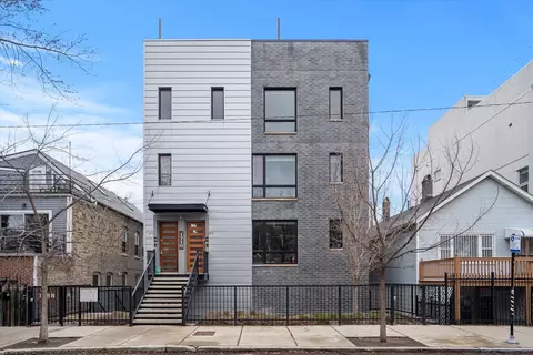 1718 W Julian St #1S, Chicago, IL 60622