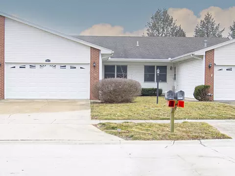 109 W Tomaras Ave #C, Savoy, IL 61874