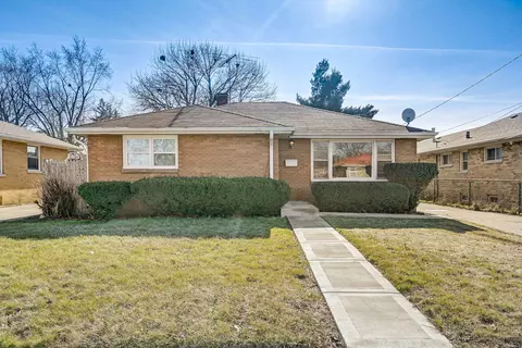 1721 9th St, Waukegan, IL 60085