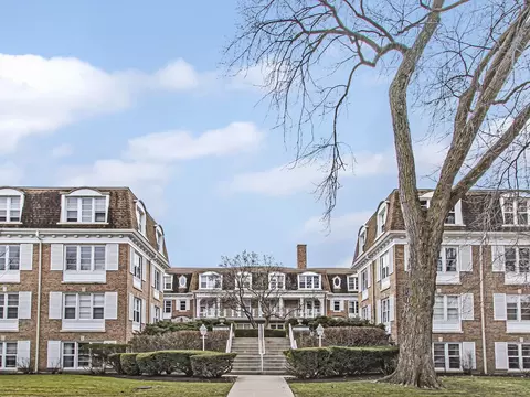 2234 Central St #2, Evanston, IL 60201