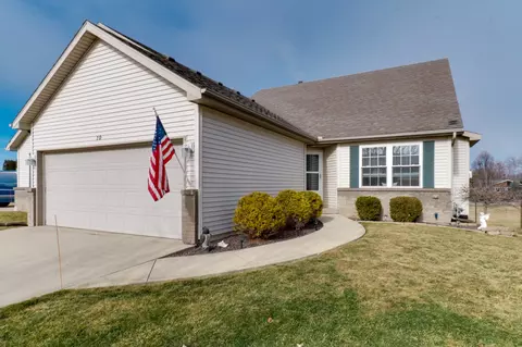 10 Ashling Ct, Bloomington, IL 61704