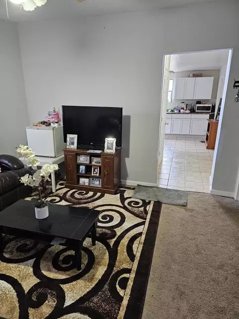 519 Abe St, Joliet, IL 60432 photo 4