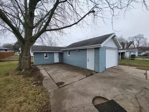 515 E 8th St, Belvidere, IL 61008 photo 5