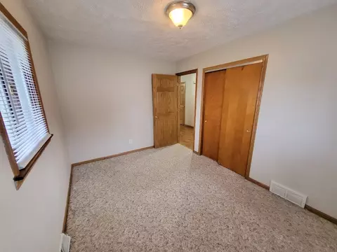 515 E 8th St, Belvidere, IL 61008 photo 10