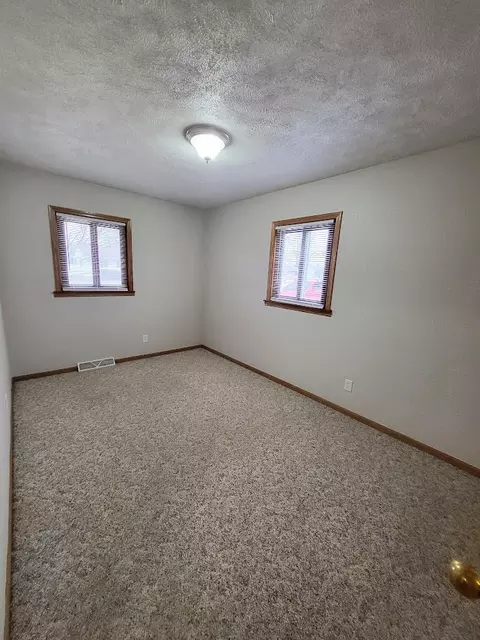 515 E 8th St, Belvidere, IL 61008 photo 11