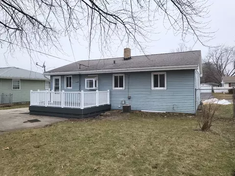 515 E 8th St, Belvidere, IL 61008 photo 3