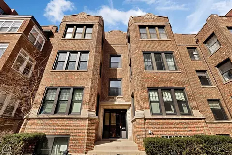 718 W Bittersweet Pl #3, Chicago, IL 60613