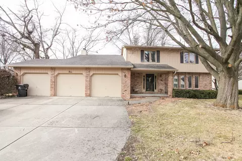 3 Tami Ct, Bloomington, IL 61701