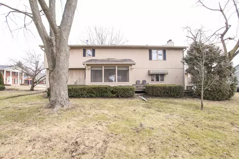 Exterior - 3 Tami Ct, Bloomington, IL 61701 photo 7 of 9