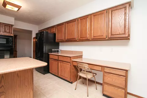 Kitchen - 3 Tami Ct, Bloomington, IL 61701 photo 3 of 4