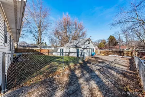 Exterior - 1114 Douglas Ave, Aurora, IL 60505 photo 6 of 6