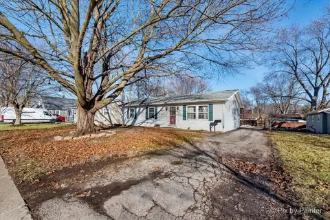 Exterior - 1114 Douglas Ave, Aurora, IL 60505 photo 5 of 6