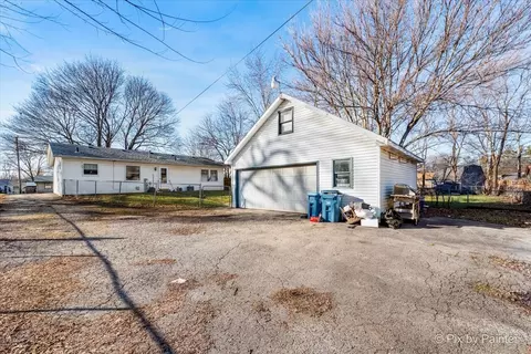 Exterior - 1114 Douglas Ave, Aurora, IL 60505 photo 3 of 6