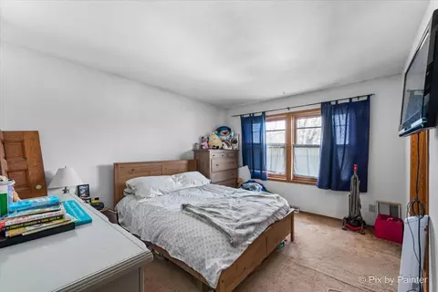 Bedroom - 1114 Douglas Ave, Aurora, IL 60505 photo 2 of 3