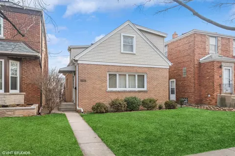 5225 N Rutherford Ave, Chicago, IL 60656