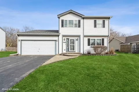 4638 Southhampton Dr, Island Lake, IL 60042