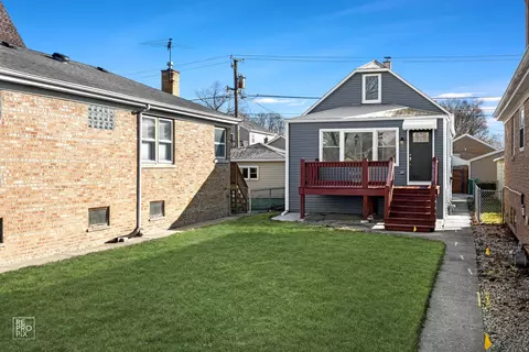 3615 Ridgeland Ave, Berwyn, IL 60402