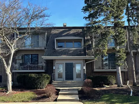 108 E Bailey Rd #L, Naperville, IL 60565