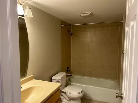 108 E Bailey Rd #L, Naperville, IL 60565 photo 10