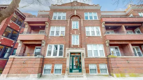 6444 N Glenwood Ave #2, Chicago, IL 60626