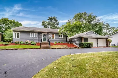 3737 Oak Ave, Northbrook, IL 60062