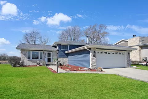 1901 Sybil Dr, Crest Hill, IL 60403