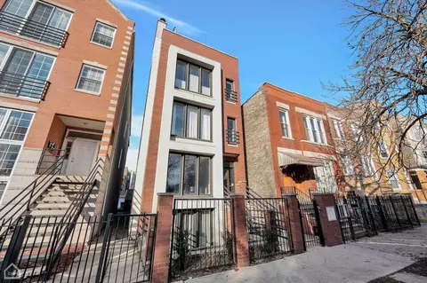 2552 W Walton St #3, Chicago, IL 60622