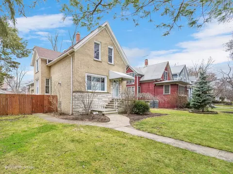 716 Monroe Ave, River Forest, IL 60305
