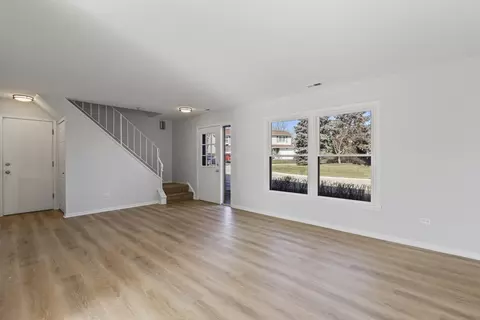 Living - 451 Wright Ct, Bolingbrook, IL 60440 photo 1 of 2