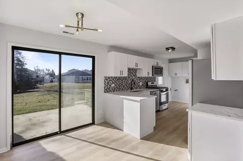 Kitchen - 451 Wright Ct, Bolingbrook, IL 60440 photo 1 of 5