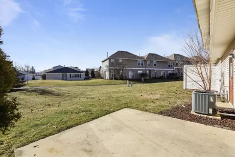 Exterior - 451 Wright Ct, Bolingbrook, IL 60440 photo 4 of 4