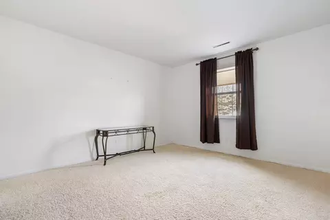 Other - 1050 S Nelson Ave #5, Kankakee, IL 60901 photo 4 of 4