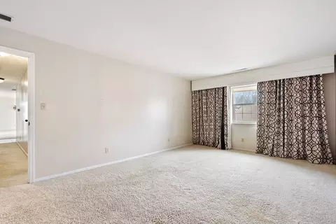 Other - 1050 S Nelson Ave #5, Kankakee, IL 60901 photo 3 of 4