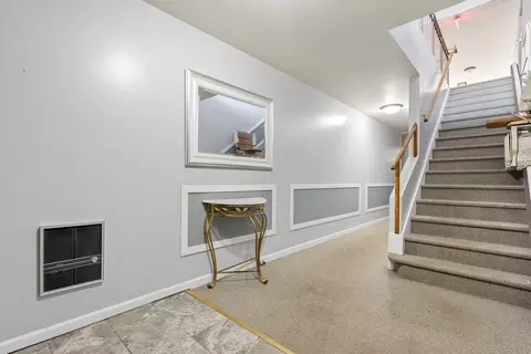 Entry Way - 1050 S Nelson Ave #5, Kankakee, IL 60901 photo 1 of 1