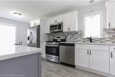 Kitchen - 211 E 140th Pl, Dolton, IL 60419 photo 2 of 2
