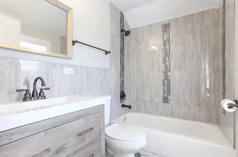 Bath - 211 E 140th Pl, Dolton, IL 60419 photo 1 of 1