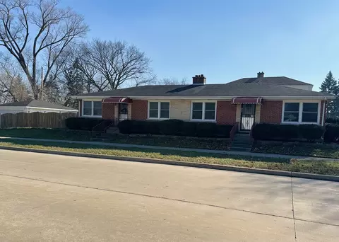 739 E 43 E Maple St, Lombard, IL 60148