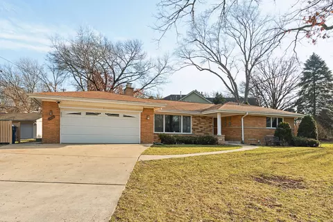 12601 S 75th Ave, Palos Heights, IL 60463