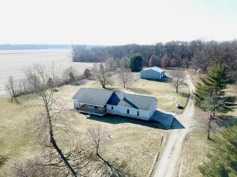 37432 S Macks Rd, Custer Park, IL 60481