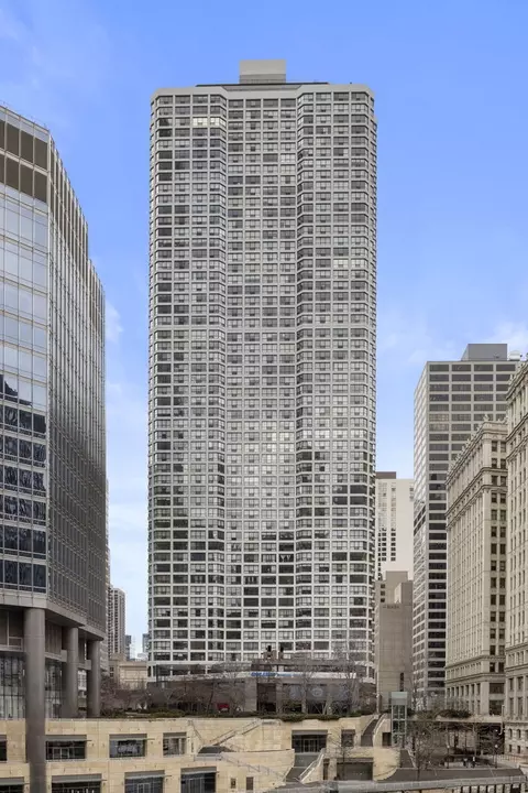 405 N Wabash Ave #2510, Chicago, IL 60611