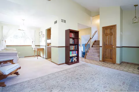 Entry Way - 13718 S Mallard Dr, Plainfield, IL 60544 photo 2 of 2