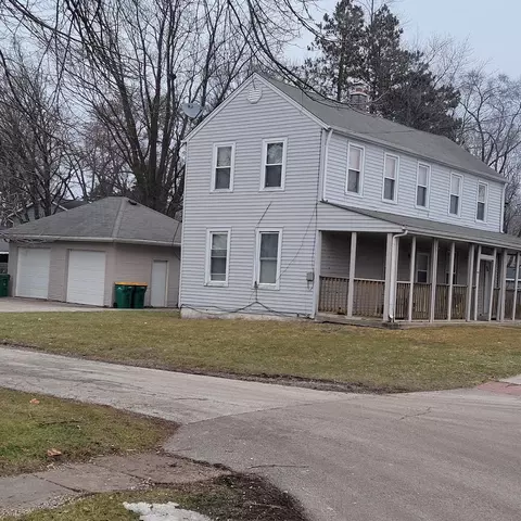 205 Center St, Maple Park, IL 60151