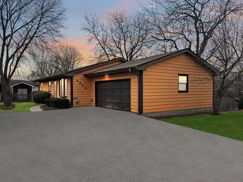 4259 Lake Park Ave, Gurnee, IL 60031