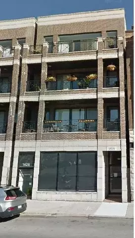 1426 W Irving Park Rd #2, Chicago, IL 60613
