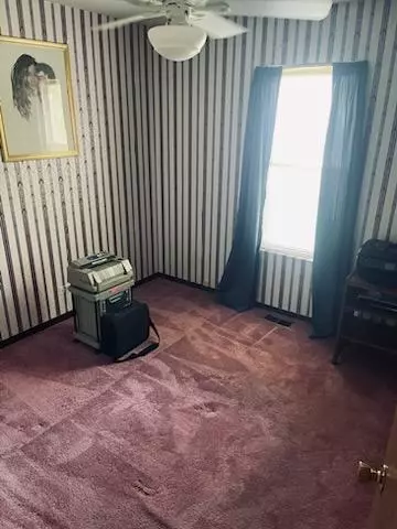 Bedroom - Undisclosed, Hoffman Estates, IL 60169 photo 2 of 3